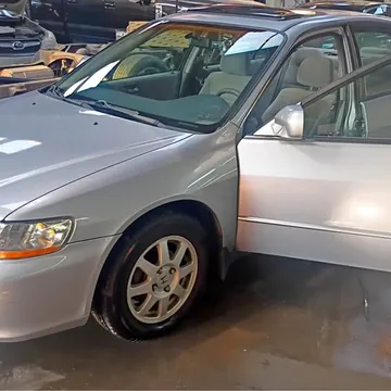 2002 Honda Accord DX Sedan 4D