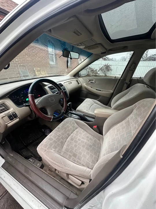 2002 Honda Accord 6th Gen - Image 4 of 14