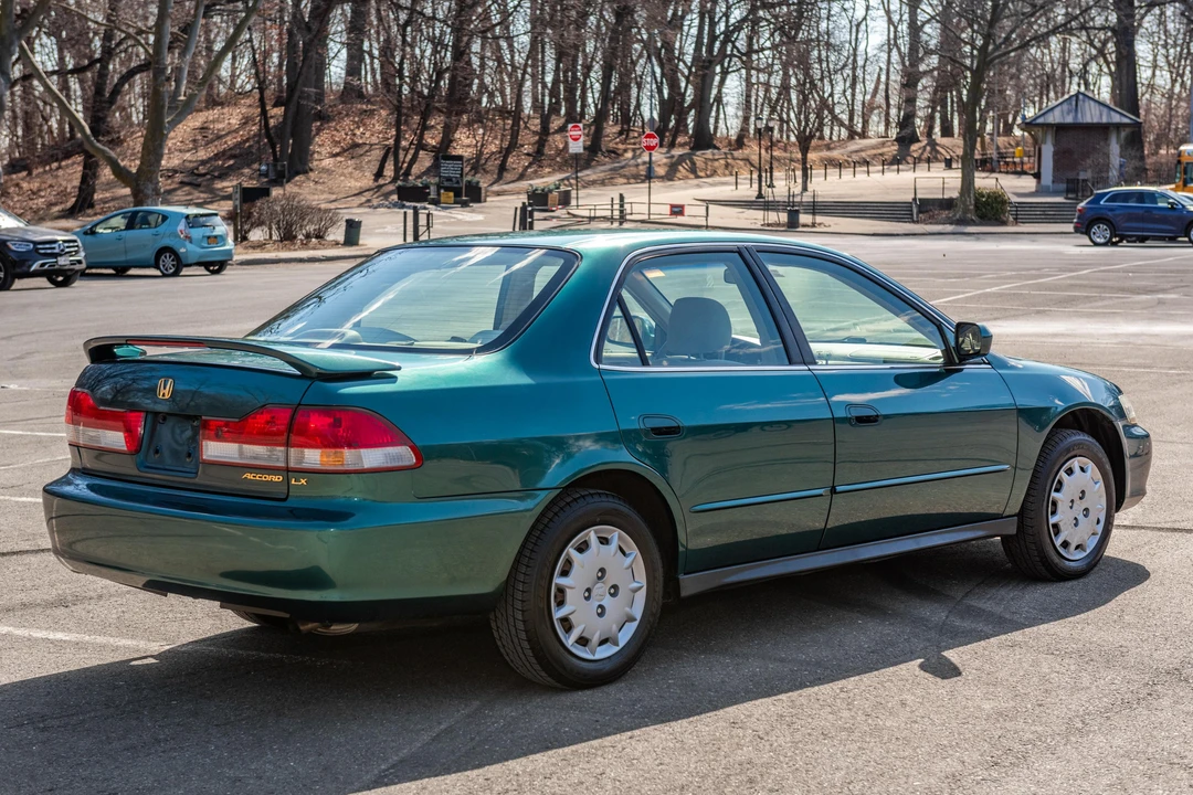 2002 Honda Accord 6th Gen - Image 7 of 31