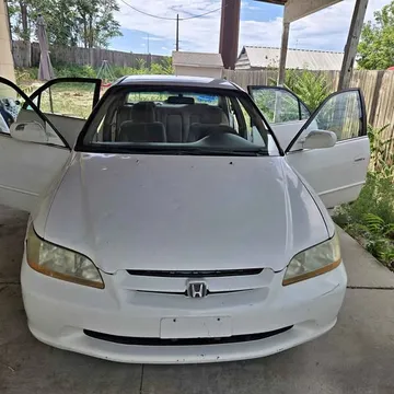 2002 Honda Accord LX Sedan 4D