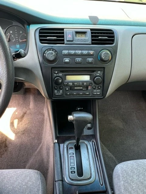 2002 Honda Accord 6th Gen - Image 11 of 18