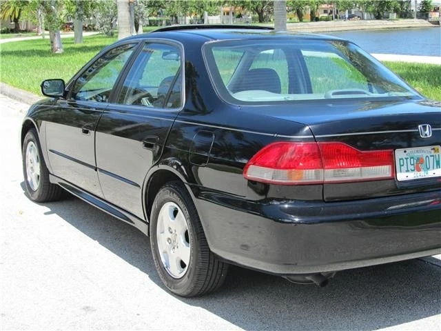 2002 Honda Accord 6th Gen - Image 3 of 12