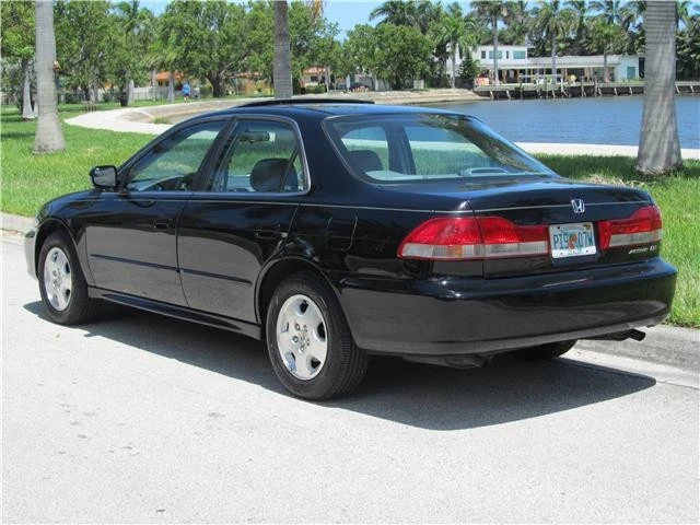 2002 Honda Accord 6th Gen - Image 2 of 12