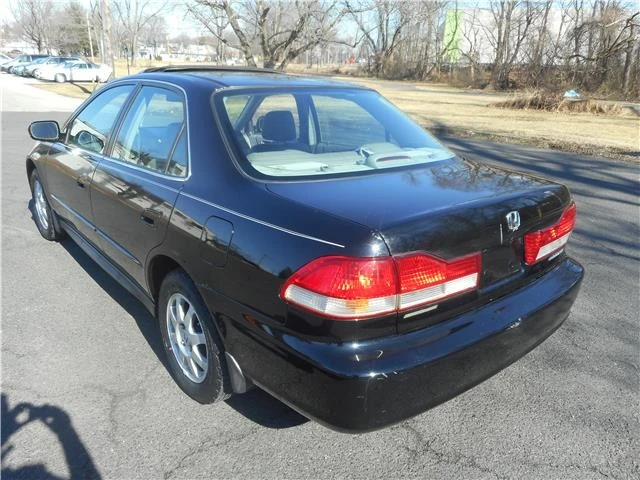 2002 Honda Accord 6th Gen - Image 7 of 12