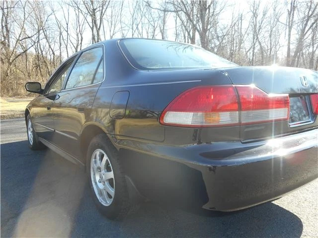 2002 Honda Accord 6th Gen - Image 6 of 12