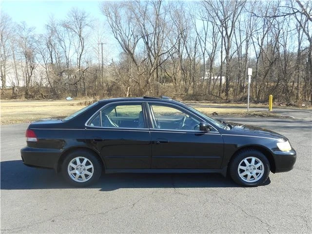 2002 Honda Accord 6th Gen - Image 2 of 12