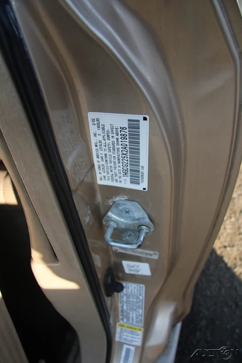 2002 Honda Accord 6th Gen - Image 13 of 21