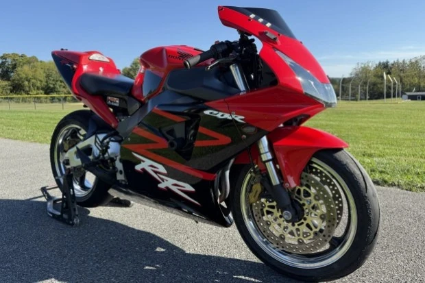 2002 Honda CBR - Image 3 of 7