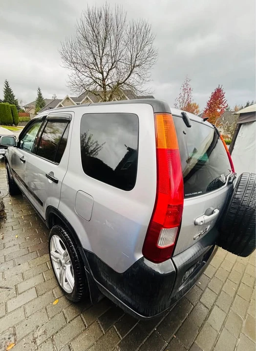2002 Honda CR-V 2nd Gen - Image 4 of 10
