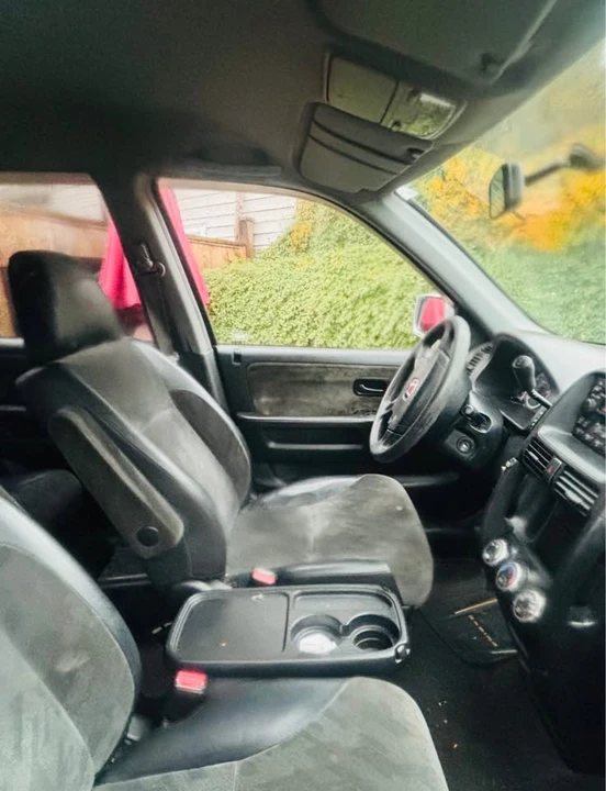 2002 Honda CR-V 2nd Gen - Image 5 of 10