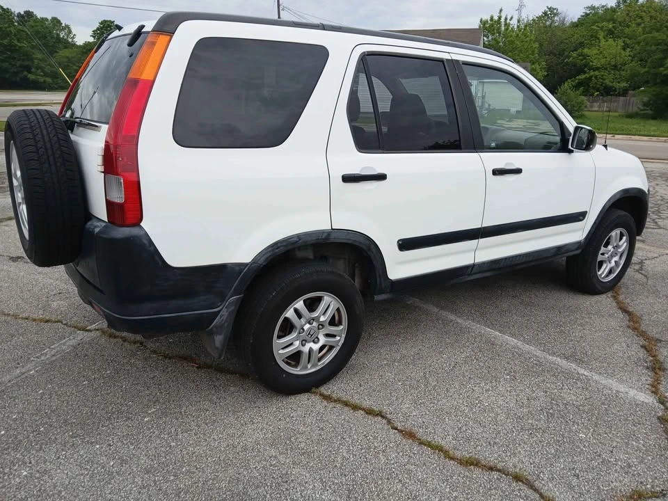 2002 Honda CR-V 2nd Gen - Image 3 of 8