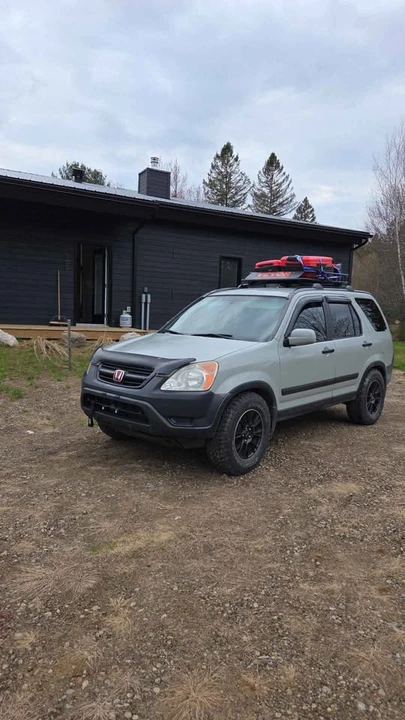 2002 Honda CR-V 2nd Gen - Image 10 of 21
