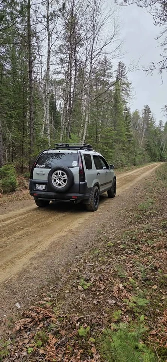 2002 Honda CR-V 2nd Gen - Image 4 of 21