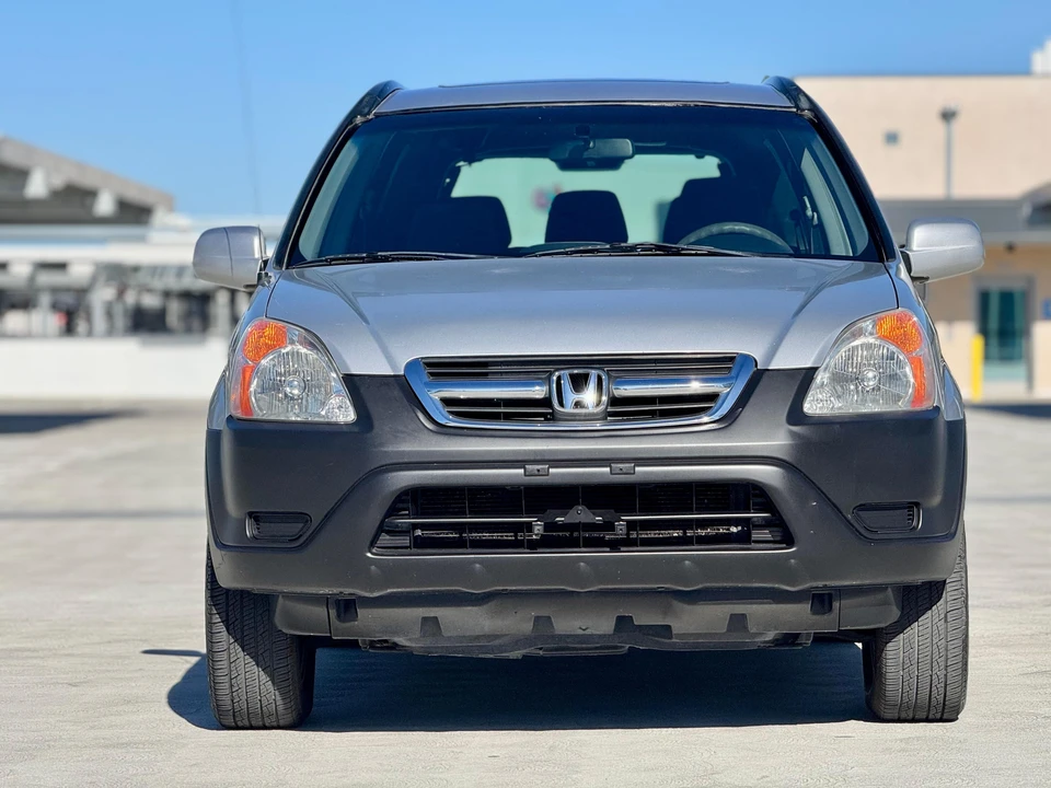 2002 Honda CR-V 2nd Gen - Image 7 of 31