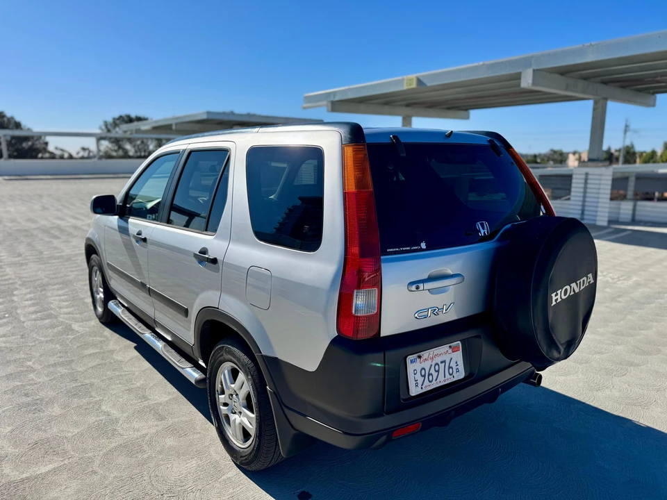 2002 Honda CR-V 2nd Gen - Image 15 of 31