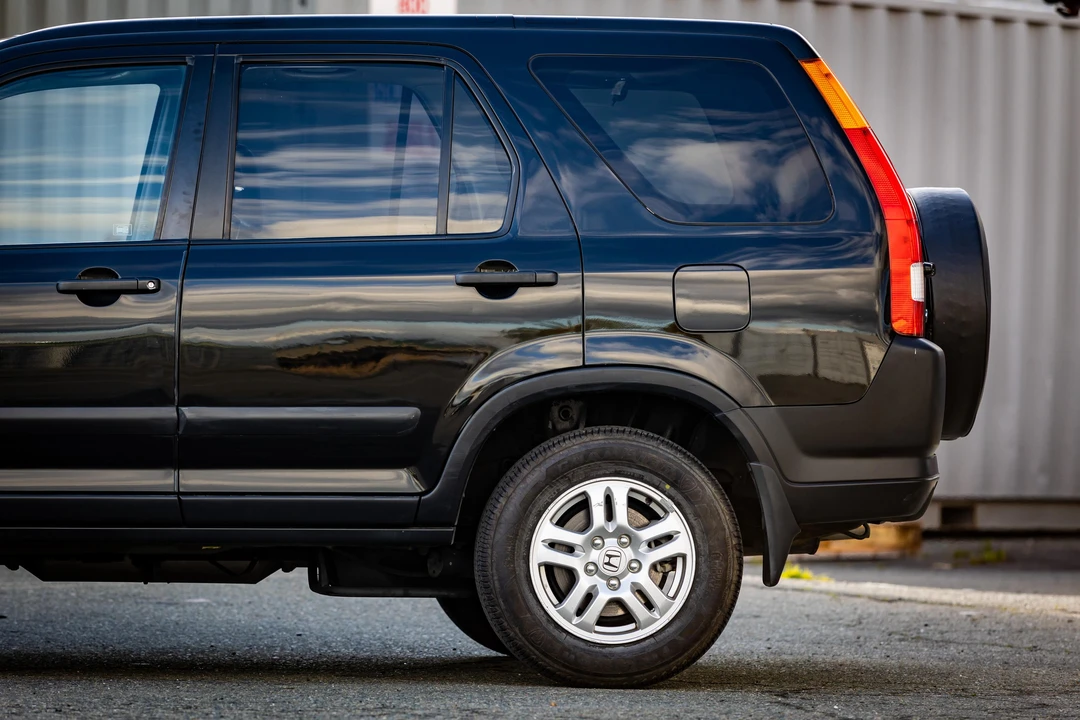 2002 Honda CR-V 2nd Gen - Image 25 of 31