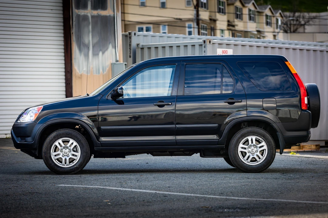 2002 Honda CR-V 2nd Gen - Image 10 of 31