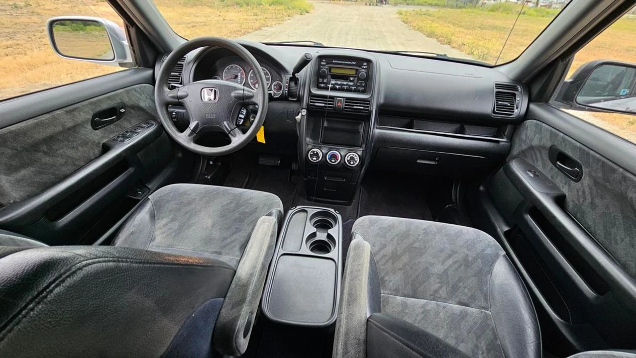 2002 Honda CR-V 2nd Gen - Image 9 of 21