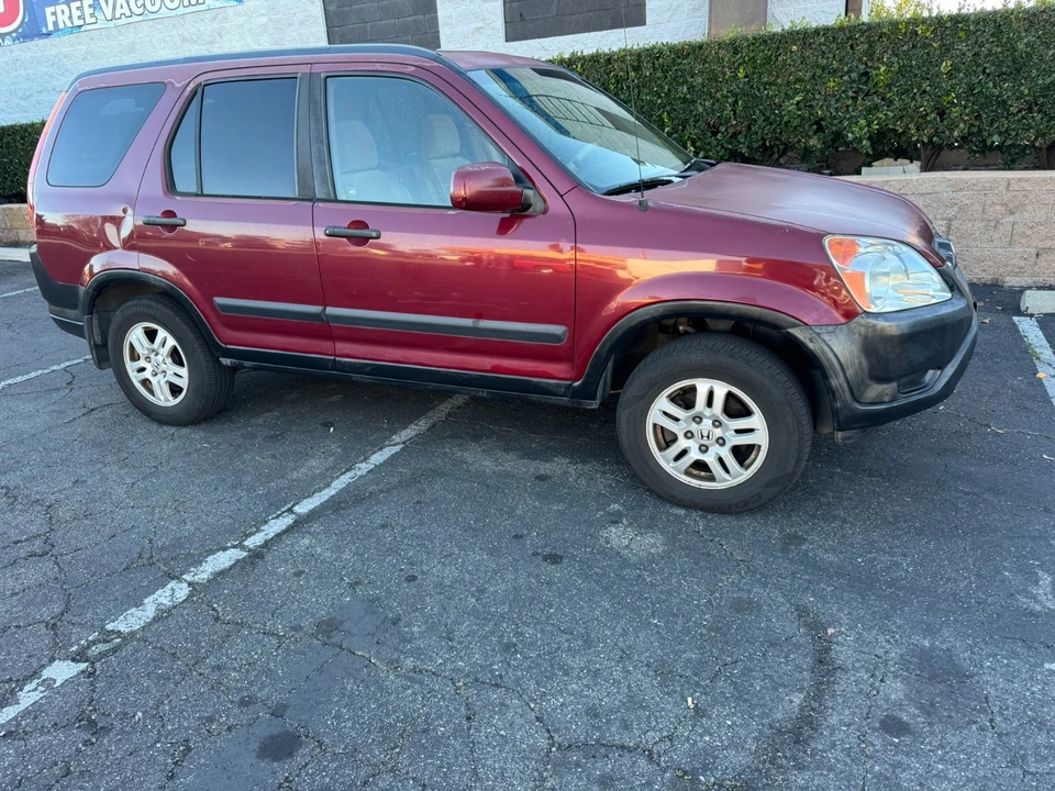 2002 Honda CR-V 2nd Gen - Image 2 of 20