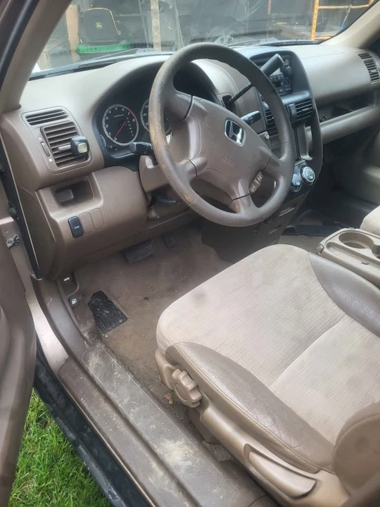 2002 Honda CR-V 2nd Gen - Image 5 of 10