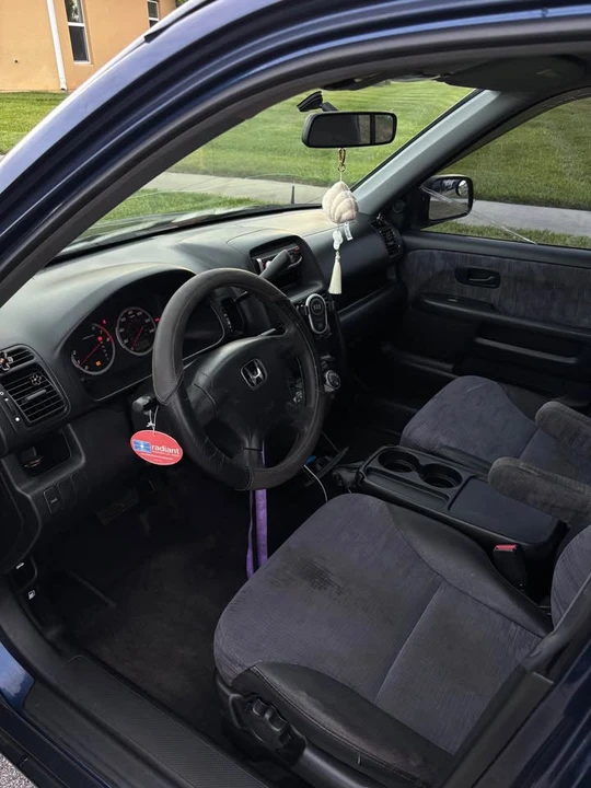 2002 Honda CR-V 2nd Gen - Image 6 of 8