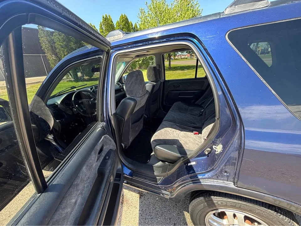2002 Honda CR-V 2nd Gen - Image 4 of 9