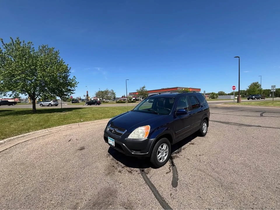 2002 Honda CR-V 2nd Gen - Image 3 of 9