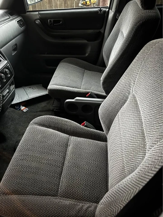 2002 Honda CR-V 2nd Gen - Image 3 of 9