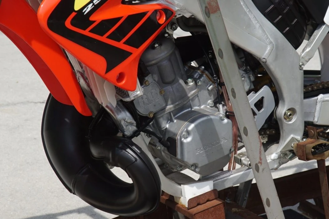 2002 Honda CR - Image 5 of 7