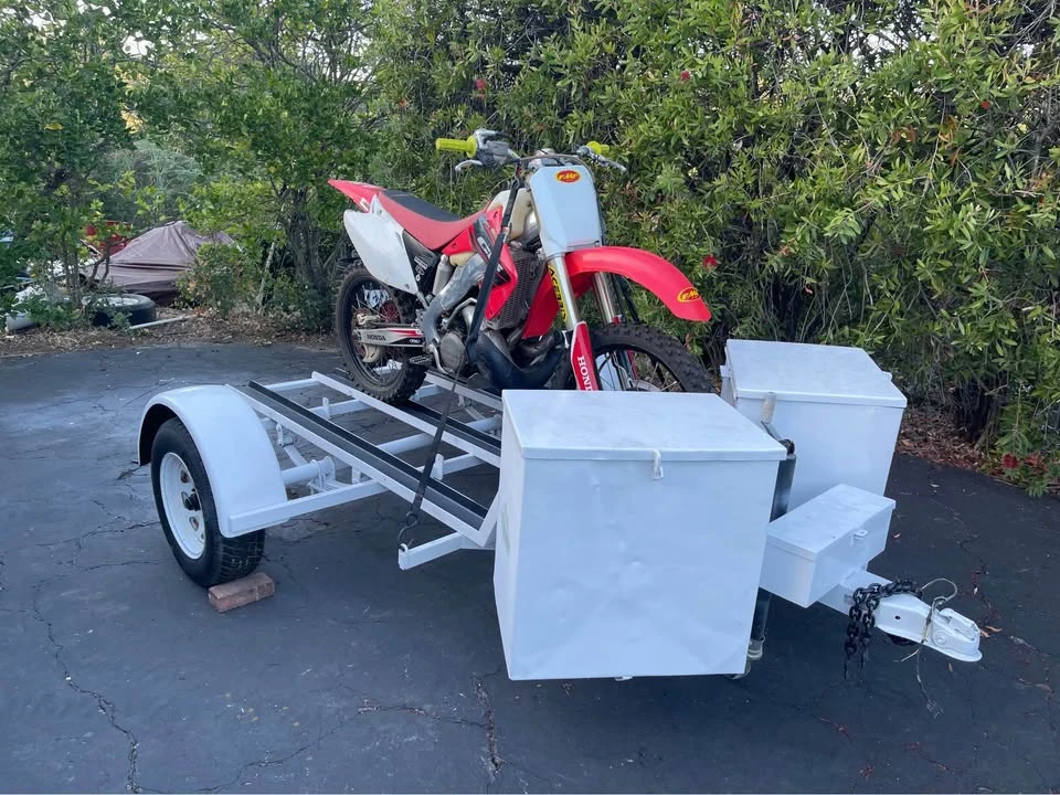 2002 Honda CR - Image 2 of 9
