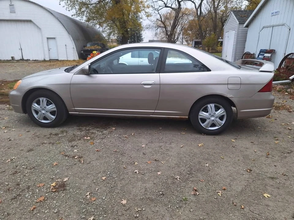 2002 Honda Civic 7th Gen - Image 2 of 6