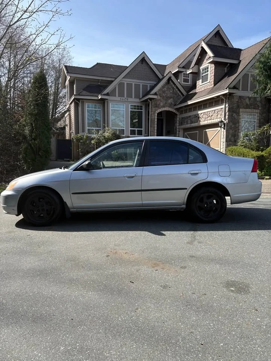2002 Honda Civic 7th Gen - Image 2 of 9