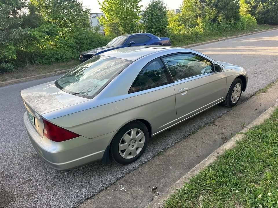 2002 Honda Civic 7th Gen - Image 3 of 13