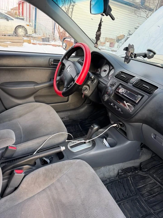2002 Honda Civic 7th Gen - Image 5 of 11