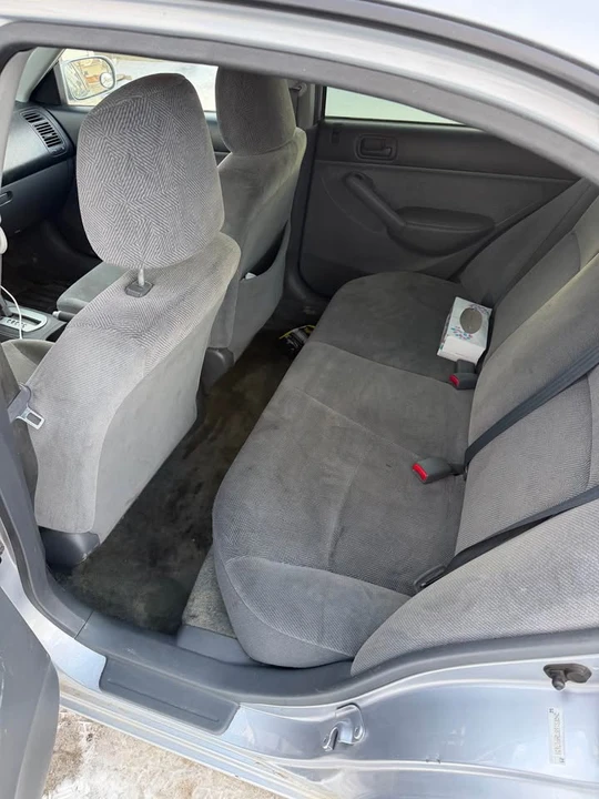 2002 Honda Civic 7th Gen - Image 2 of 11