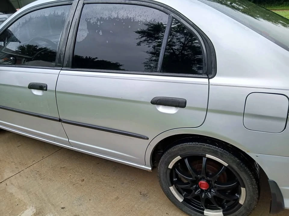 2002 Honda Civic 7th Gen - Image 4 of 7