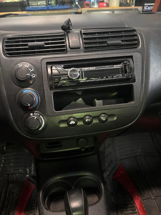 2002 Honda Civic - Image 8 of 9