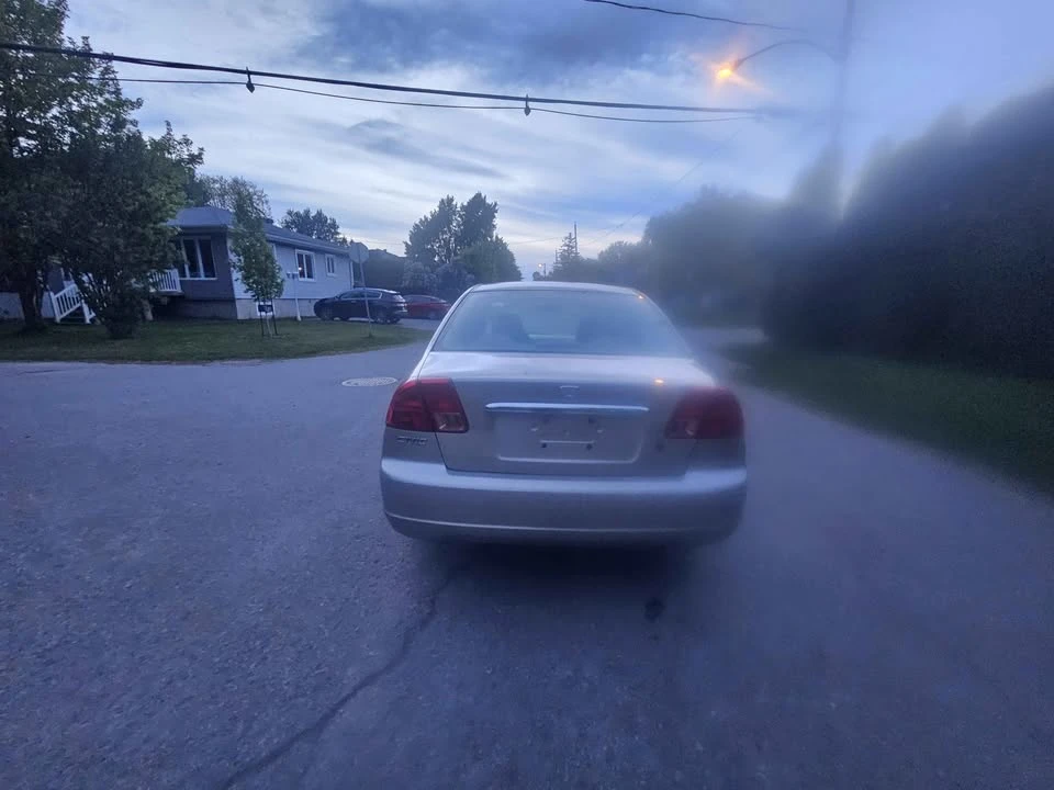 2002 Honda Civic 7th Gen - Image 3 of 11