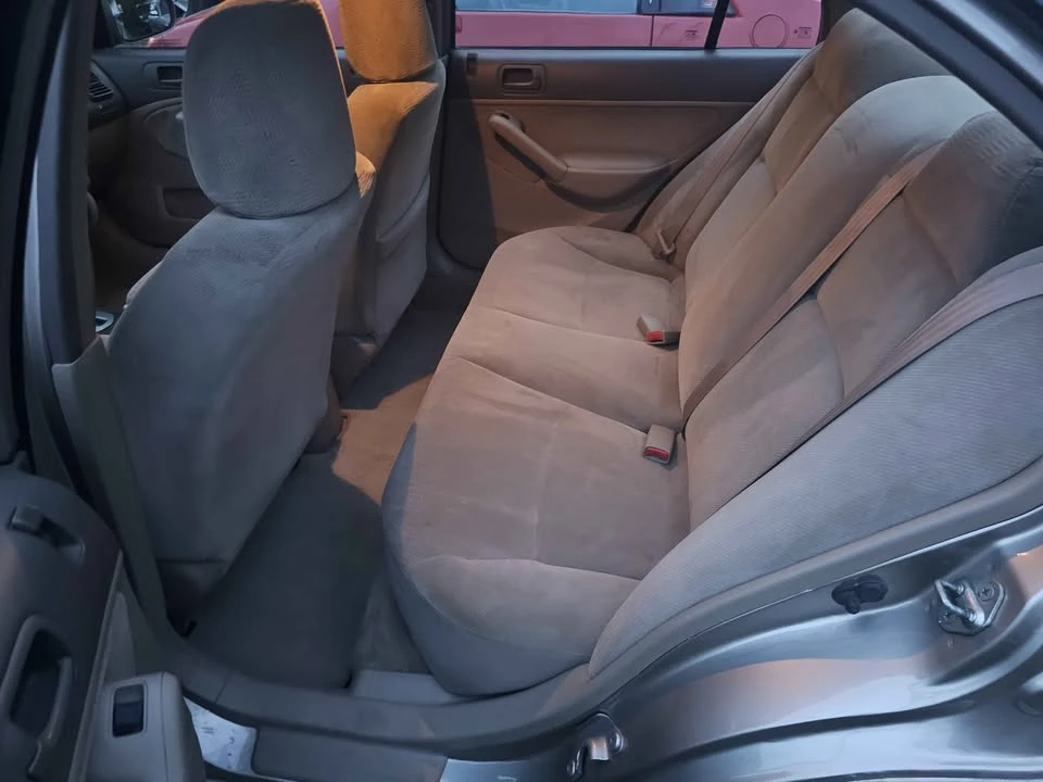 2002 Honda Civic 7th Gen - Image 7 of 11