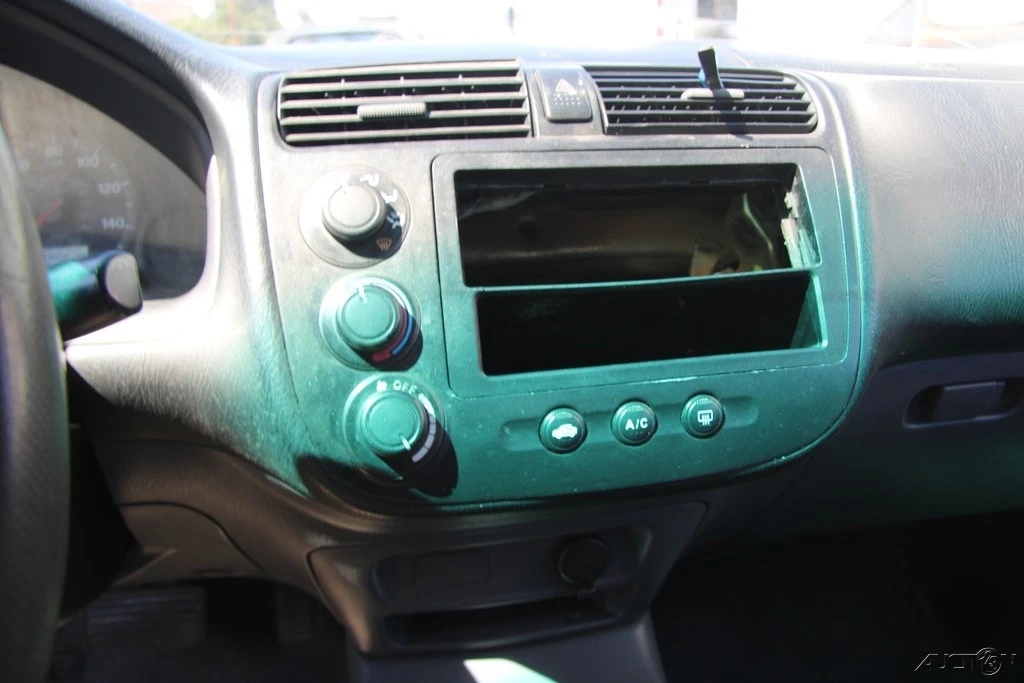 2002 Honda Civic 7th Gen - Image 18 of 21