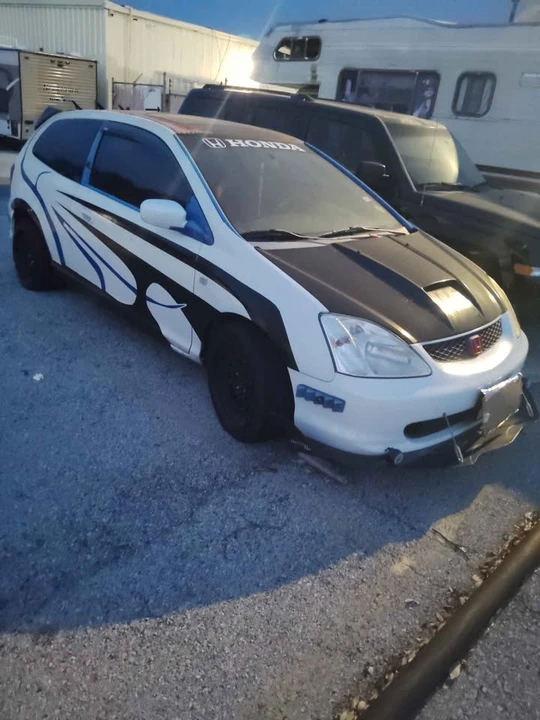2002 Honda Civic 7th Gen - Image 2 of 4