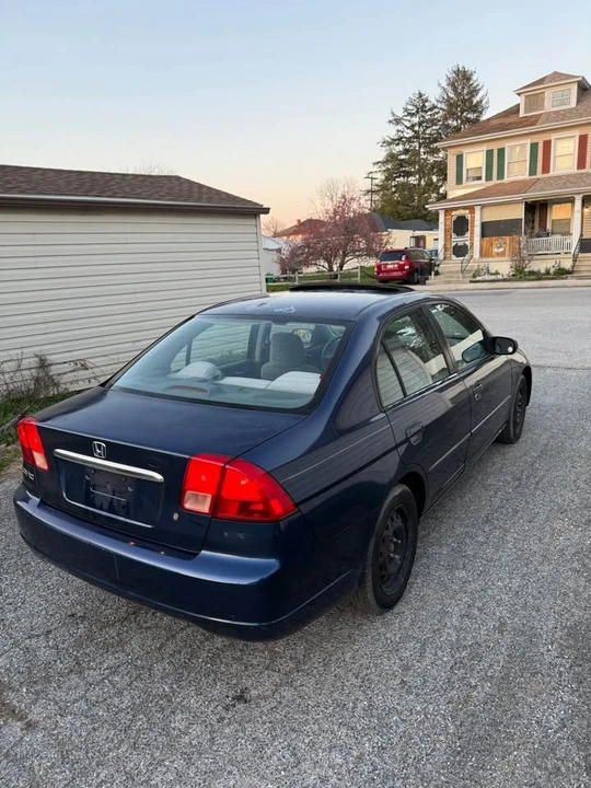 2002 Honda Civic 7th Gen - Image 3 of 10