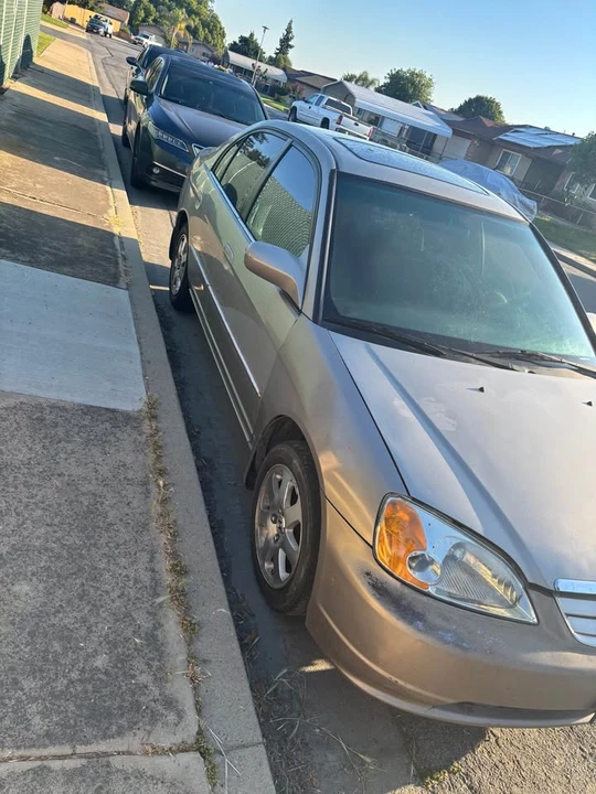 2002 Honda Civic 7th Gen - Image 2 of 8