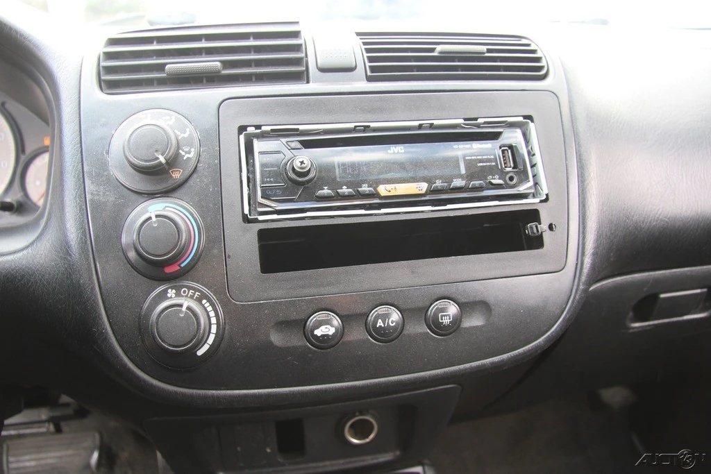 2002 Honda Civic 7th Gen - Image 17 of 21