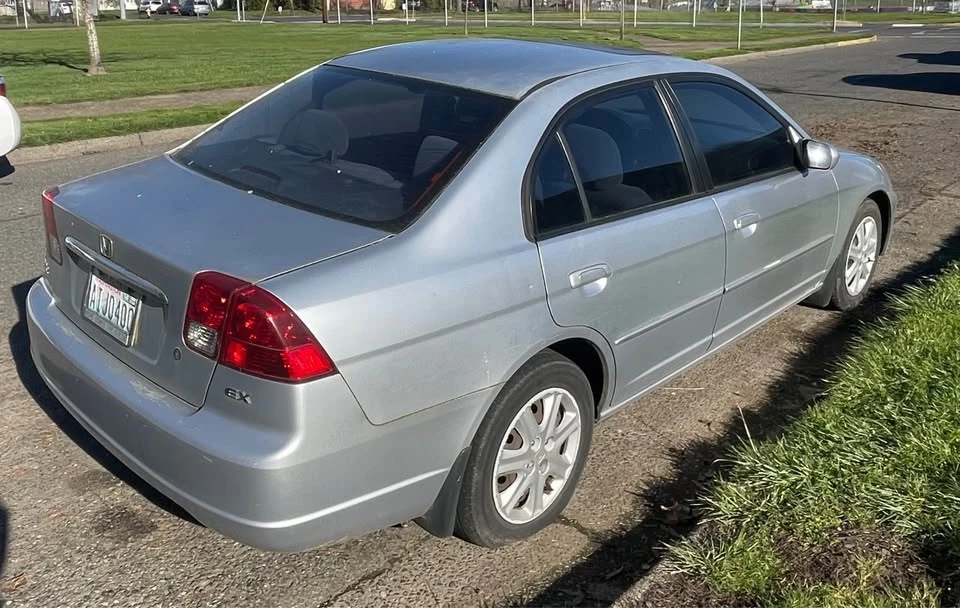 2002 Honda Civic 7th Gen - Image 2 of 9