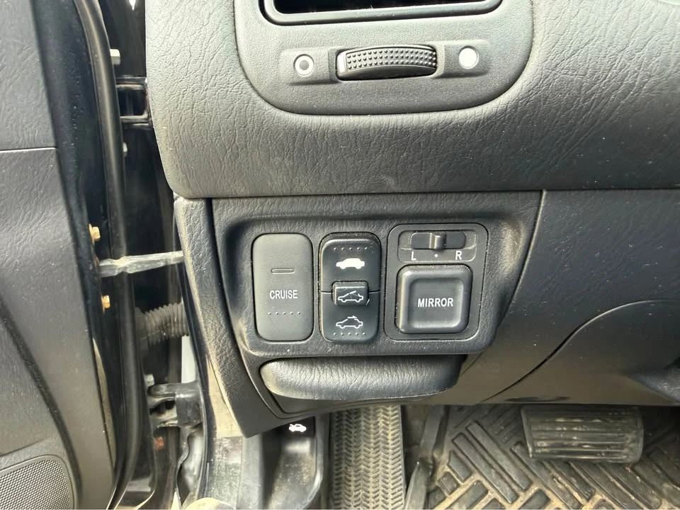2002 Honda Civic 7th Gen - Image 16 of 18