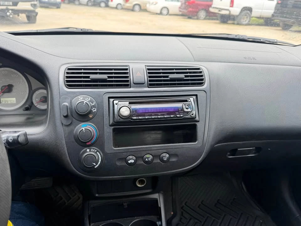 2002 Honda Civic 7th Gen - Image 14 of 18