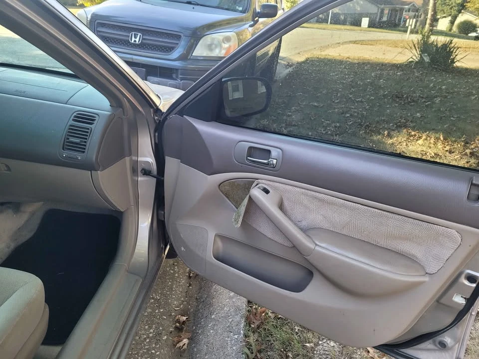 2002 Honda Civic 7th Gen - Image 7 of 10