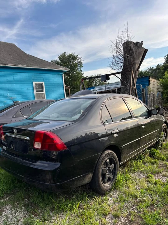 2002 Honda Civic 7th Gen - Image 2 of 3