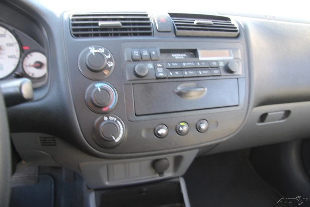 2002 Honda Civic 7th Gen - Image 16 of 21
